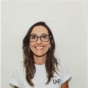 Laureata in Scienze Biologiche e Master in Scienze ambientale, offre questo spettacolo di discutere aspetti della natura